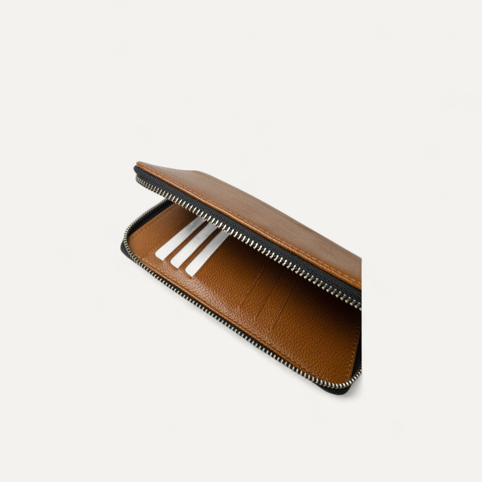 Voyager Travel Wallet