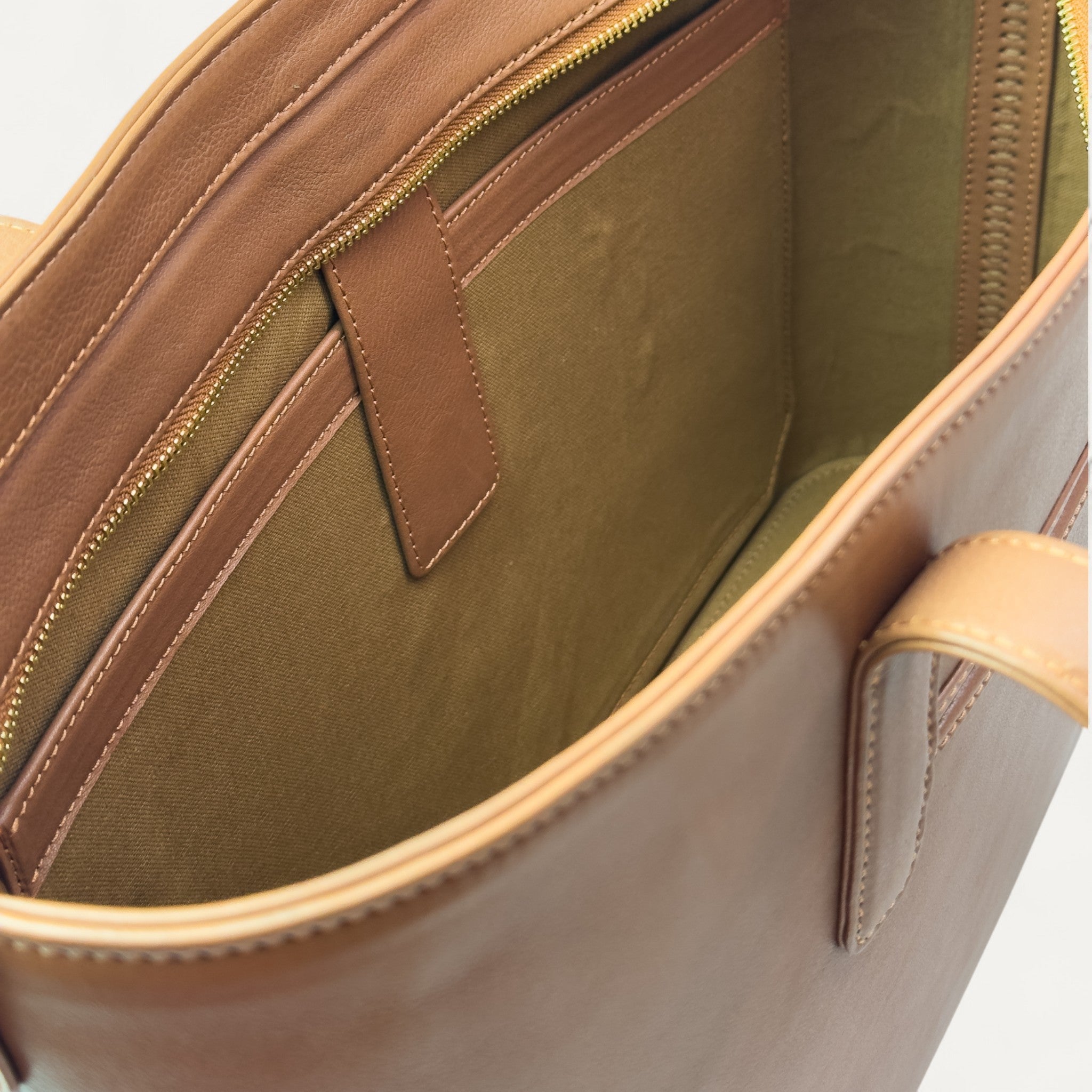 Astrid Tote In Calf Leather - Emery