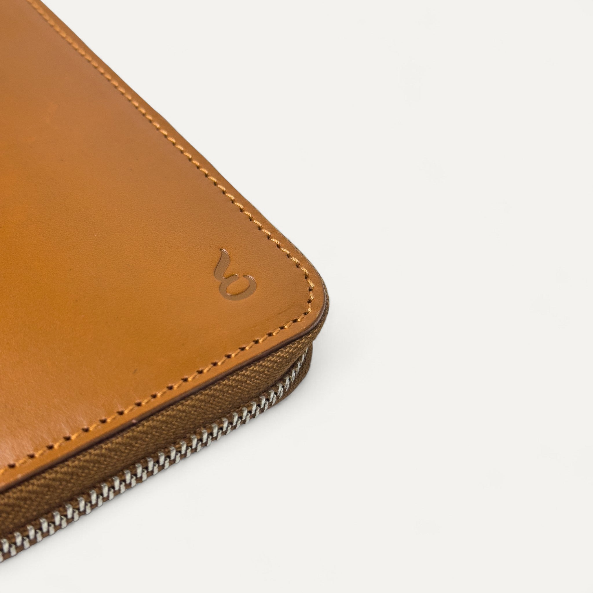 Voyager Travel Folio - Emery