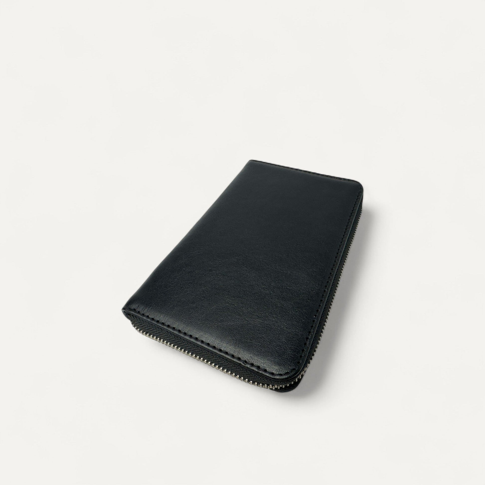 Voyager Travel Wallet - Emery