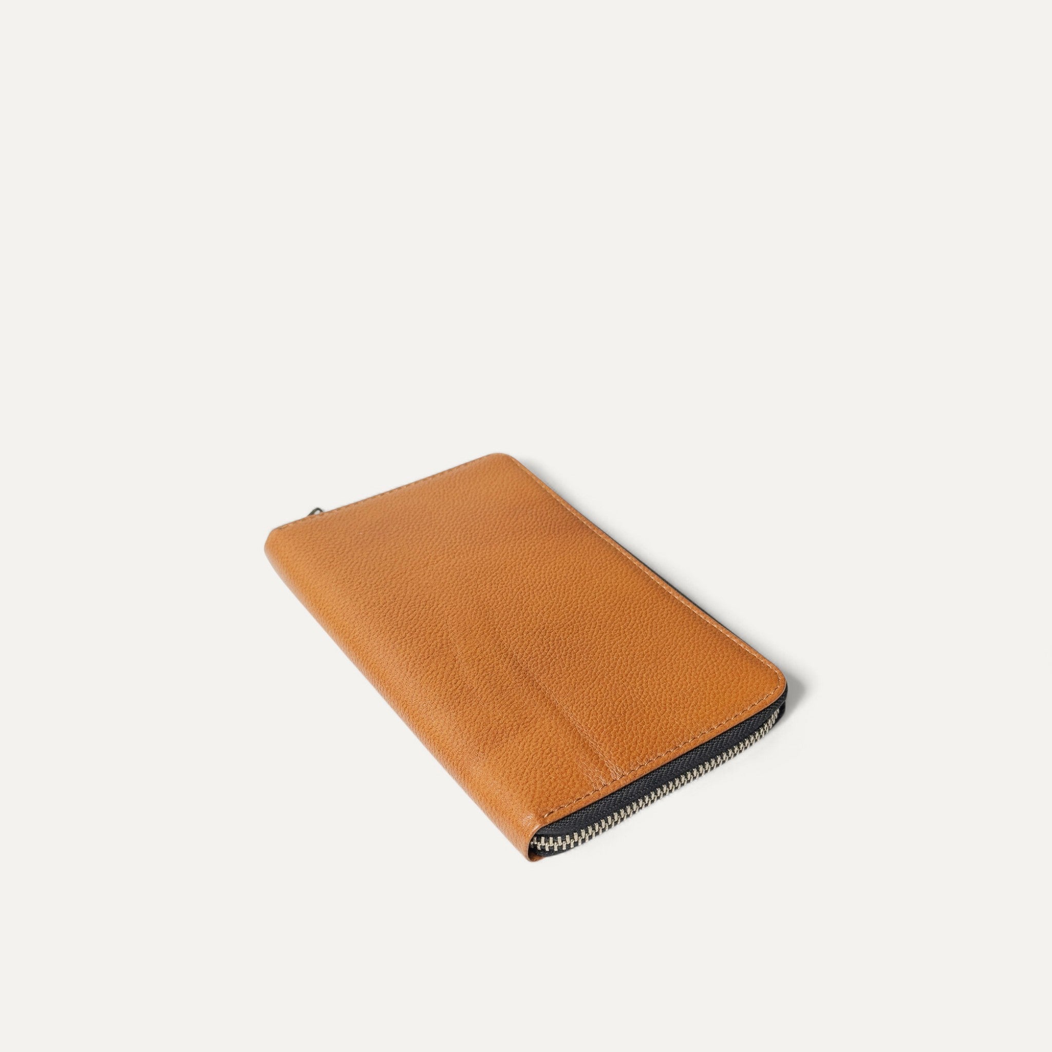 Voyager Travel Wallet - Emery